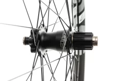 ENVE M735 Chris King Boost Carbon Tubeless 27.5" Wheelset -Pro Cycling Shop WMT12129 PH2 03 scaled