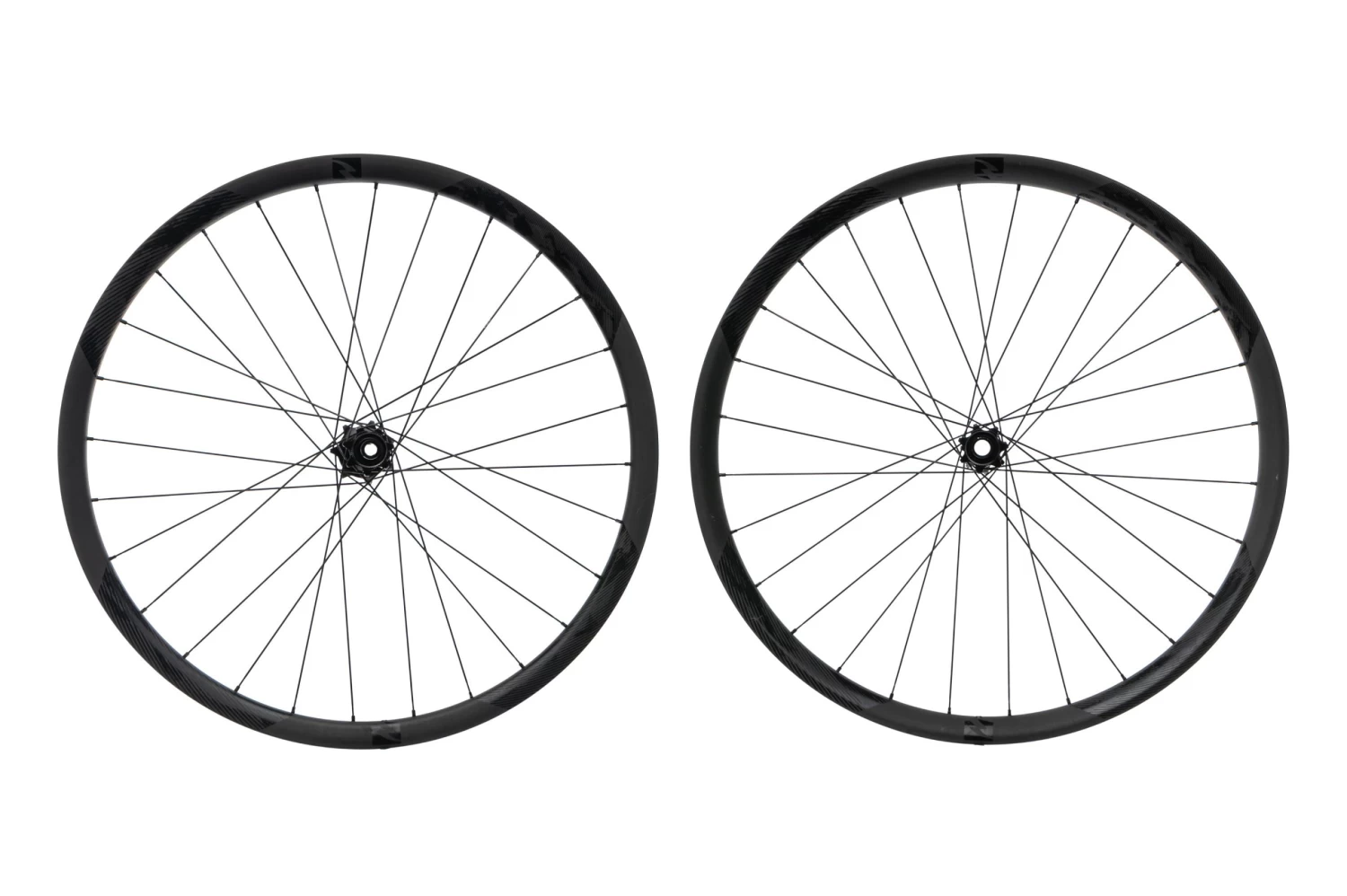 Reynolds® Reynolds Blacklabel Enduro 289 W/ I9 Hubs Carbon Tubeless 27.5" Wheelset 2 Reynolds® Reynolds Blacklabel Enduro 289 W/ I9 Hubs Carbon Tubeless 27.5" Wheelset - Image 2