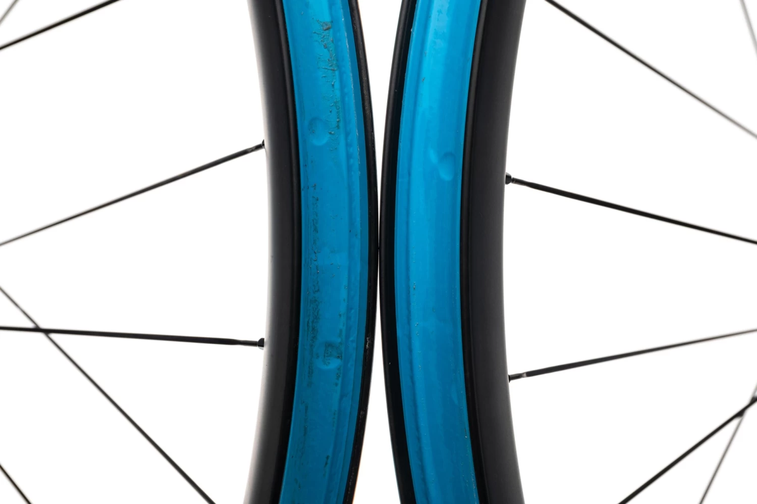 Reynolds® Reynolds Blacklabel Enduro 289 W/ I9 Hubs Carbon Tubeless 27.5" Wheelset 5 Reynolds® Reynolds Blacklabel Enduro 289 W/ I9 Hubs Carbon Tubeless 27.5" Wheelset - Image 5